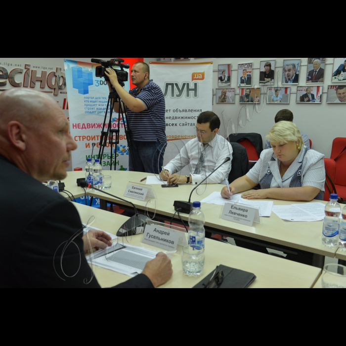 Київ. У ЛІГАБізнесІнформ відбувся круглий стіл на тему: 