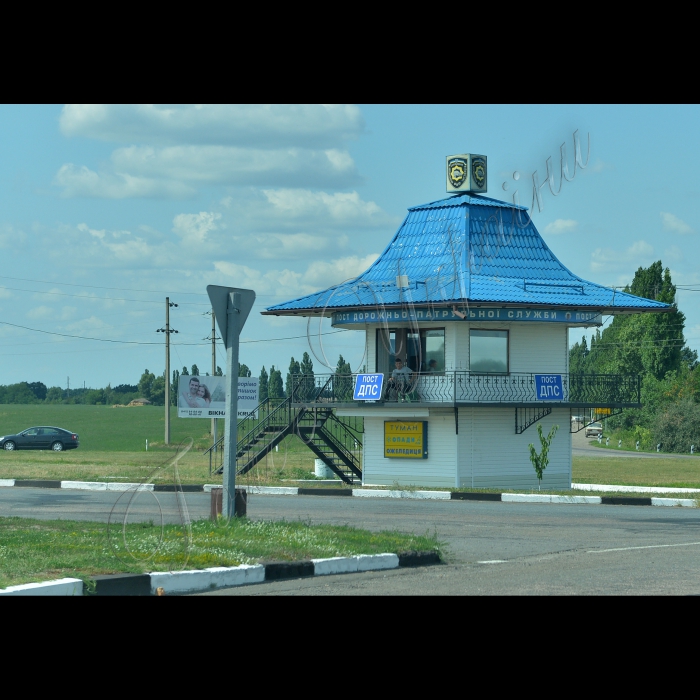 Черкаська область.
Реклама на дорогах.