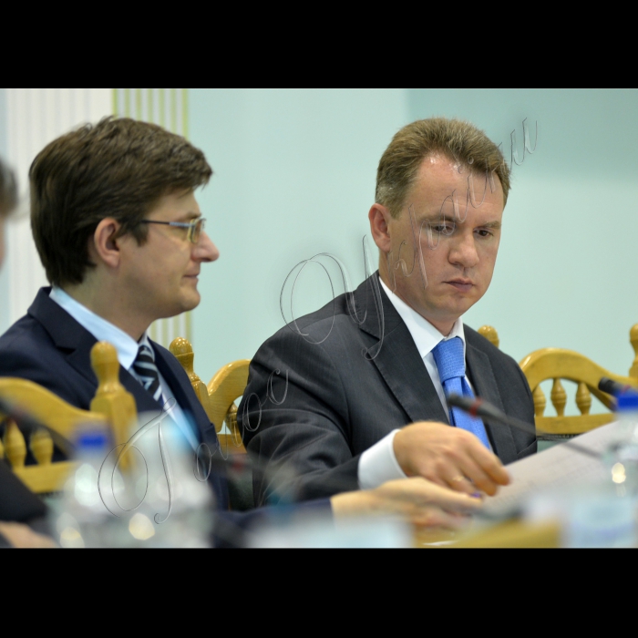 У прес-центрі ЦВК відбулось засідання Центральної виборчої комісії. Під час засідання ЦВК на підставі протоколу окружної виборчої комісії одномандатного виборчого округу № 224 (м. Севастополь) про підсумки голосування на проміжних виборах народного депутата України 7 липня 2013 року встановила результати виборів народного депутата України у зазначеному окрузі. 
