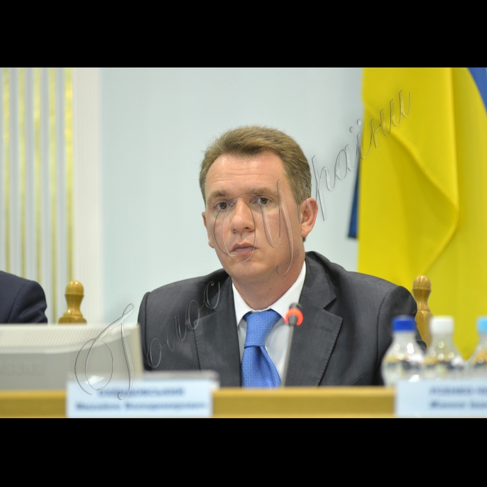 У прес-центрі ЦВК відбулось засідання Центральної виборчої комісії. Під час засідання ЦВК на підставі протоколу окружної виборчої комісії одномандатного виборчого округу № 224 (м. Севастополь) про підсумки голосування на проміжних виборах народного депутата України 7 липня 2013 року встановила результати виборів народного депутата України у зазначеному окрузі. 
