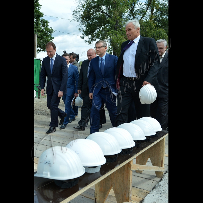 Київ. Віце-прем'єр-міністр України Олександр Вілкул провів робочу нараду з питань будівництва нової станції метро 
