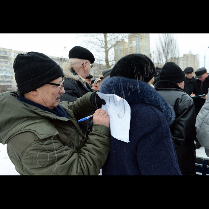 Акція «Захистимо Зону здоров’я!» проти незаконного будівництва у прибережній зоні Дніпра на Микільській Слобідці. Організатор:  ГО 