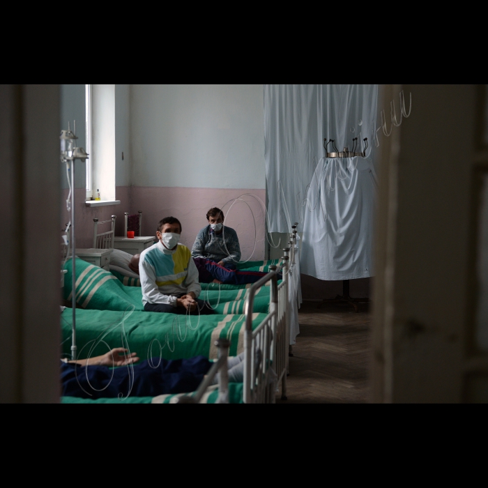 Тернопільська область, Бережани. Комунальна установа Тернопільської облради «Бережанський обласний протитуберкульозний диспансер».
