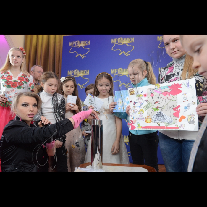 У Національному музеї історії України відбулася презентація ініціативи «Мрійники України». В рамках  презентації відбулася передача капсули часу із мріями талановитих молодих українців.