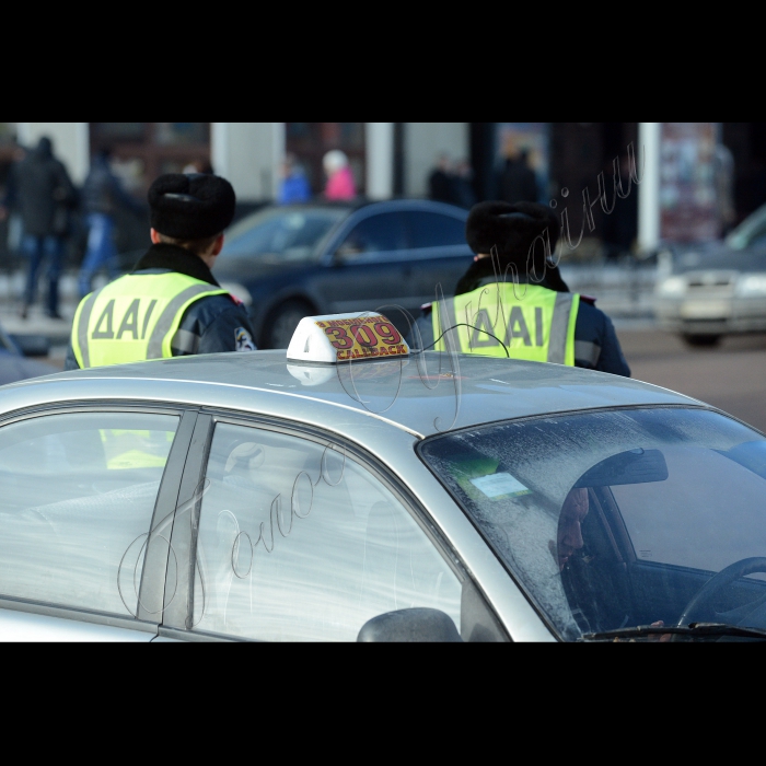 Київ. Таксі.