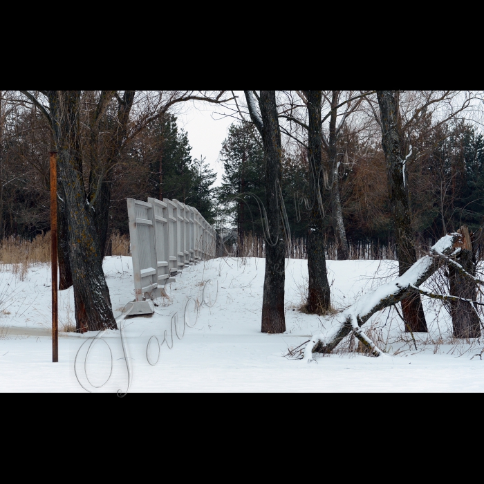 На Канівському водосховищі поблизу с. Кілов відбулася акція з попередження заморних явищ риби в зимовий період, організована Держрибагентством України. Незважаючи на недавнє потепління, в деяких водоймах, скутих кригою, відзначається значне зниження рівня кисню у воді. Тому в областях, де є  така ситуація, проводяться  широкомасштабні спільні заходи з попередження явищ задухи риби.  Однією з таких ділянок  є гирло р. Павлівка в акваторії Канівського водосховища. В акції візьмуть участь керівництво та працівники Київрибоохорони, рибалки-промисловики та представники громадських організацій рибалок-аматорів.  