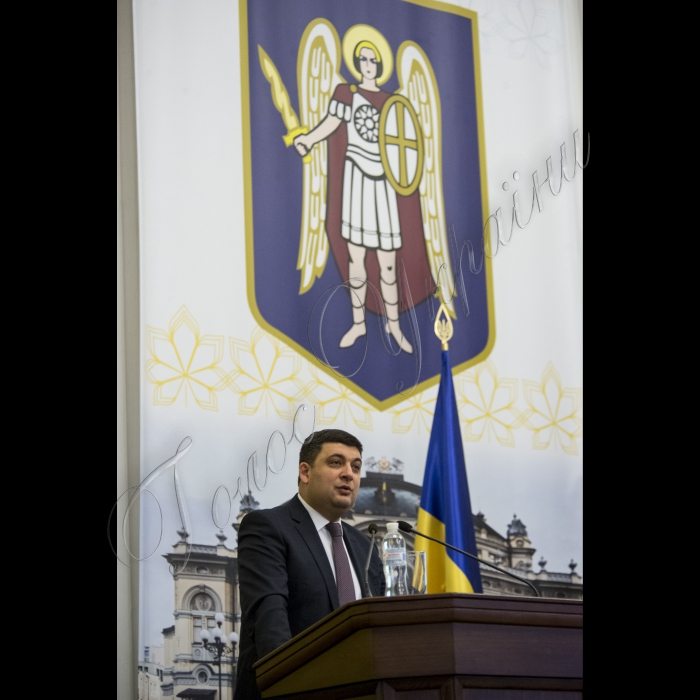 Голова ВР України Володимир Гройсман, Президент України Петро Порошенко, віце-прем’єр-міністр – міністр регіонального розвитку і ЖКГ Геннадій Зубко, Надзвичайний і Повноважний Посол США Джеффрі Пайєтт взяли участь у загальних зборах (конференції) уповноважених представників органів місцевого самоврядування – членів асоціації міст України.
Головою Асоціації міст України обрано київського міського голову Віталія Кличко