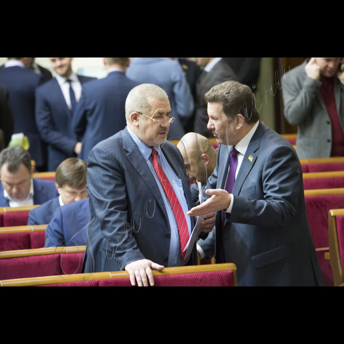 Пленарне засідання ВР України.
Рефат Чубаров, Сергій Куніцин;
