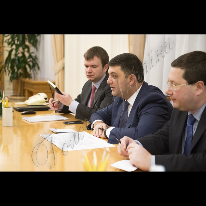 Зустріч Голови ВР України Володимира Гройсмана з Керівником Місії Європейського Парламенту з оцінки потреб Петом Коксом.
Підхід до преси.