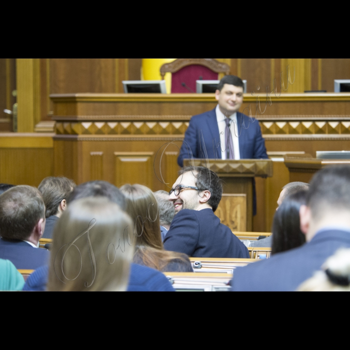 Голова Верховної Ради України Володимир Гройсман презентував програму модернізації парламенту (результати та плани на 2016 рік)
У заході брали участь: лідери фракцій, керівники комітетів, представники громадських організацій моніторингу парламентської діяльності, народні депутати України.
Голова Верховної Ради України Володимир Гройсман 
