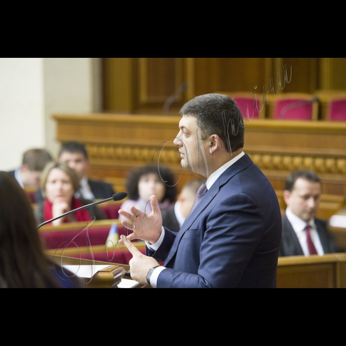 Голова Верховної Ради України Володимир Гройсман презентував програму модернізації парламенту (результати та плани на 2016 рік)
У заході брали участь: лідери фракцій, керівники комітетів, представники громадських організацій моніторингу парламентської діяльності, народні депутати України.
Голова Верховної Ради України Володимир Гройсман 
