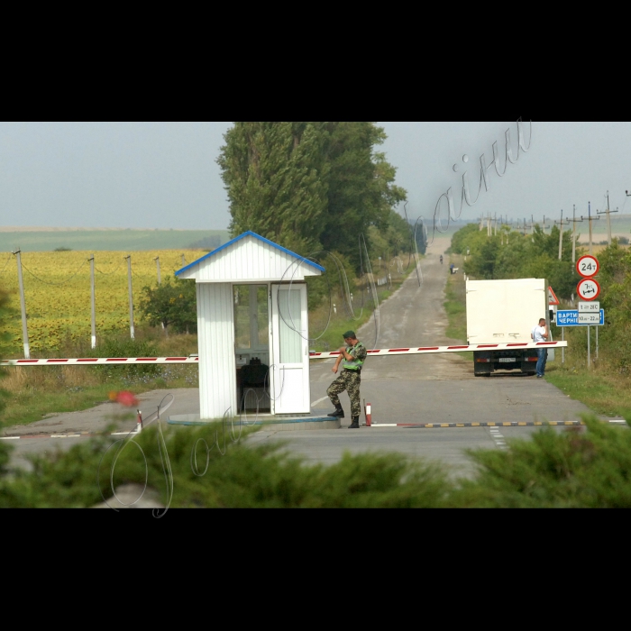 Чернівецька область, Росошани, україно-молдавський кордон.
Прес-тур 
Шість місяців роботи спільно-керованого пункту перетину кордону «Росошани-Бричень»
