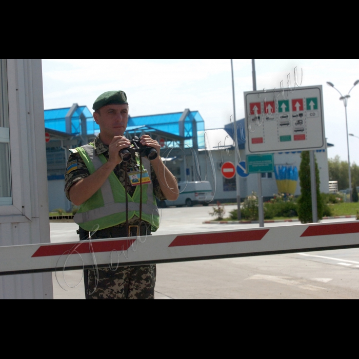 Чернівецька область, Росошани, україно-молдавський кордон.
Прес-тур 
Шість місяців роботи спільно-керованого пункту перетину кордону «Росошани-Бричень»
