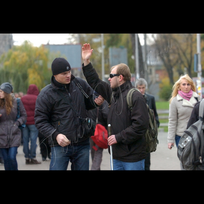 Реабілітаційний центр Українського товариства сліпих.
Навчально-виробничий комбінат № 4 УТОСу.
Сергій Півень.
