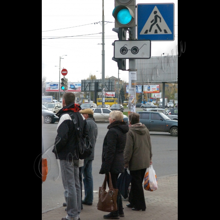 Реабілітаційний центр Українського товариства сліпих.
Навчально-виробничий комбінат № 4 УТОСу.
Сергій Півень.
