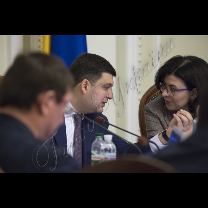 Засідання Погодожувальної Ради під головуванням Голови ВР Володимира Гройсмана.
Володимир Гройсман, Оксана Сироїд