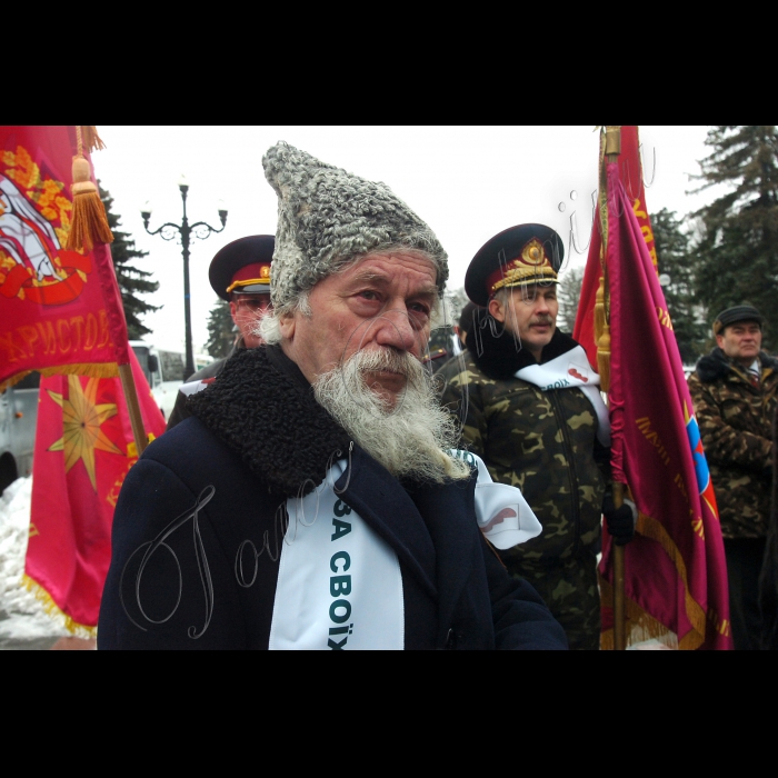Відбувся Марш захисників Вітчизни від метро «Арсенальна», під час якого резолюцію спільного всеукраїнського офіцерського зібрання про висловлювання невдоволення Президенту України, Верховній Раді та Кабінету Міністрів України буде передано до відповідних органів влади України.