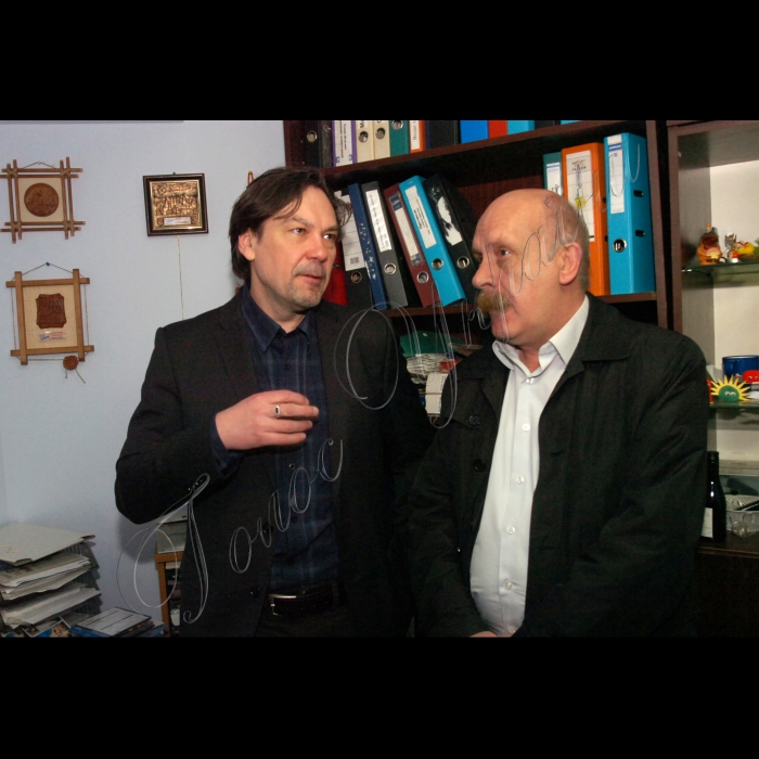 Івано-Франківськ.
Прес-конференція письменника Юрія Андруховича