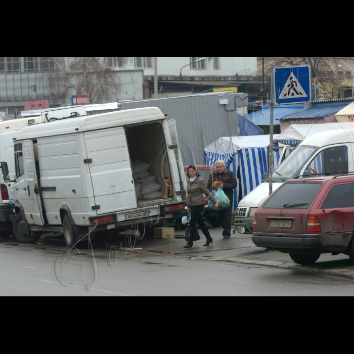 Київ, вул. Жолудєва