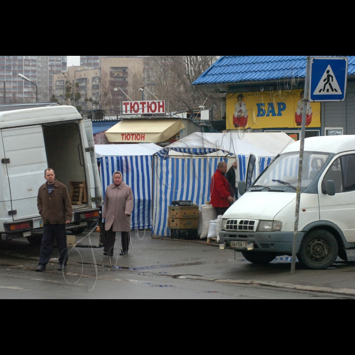 Київ, вул. Жолудєва