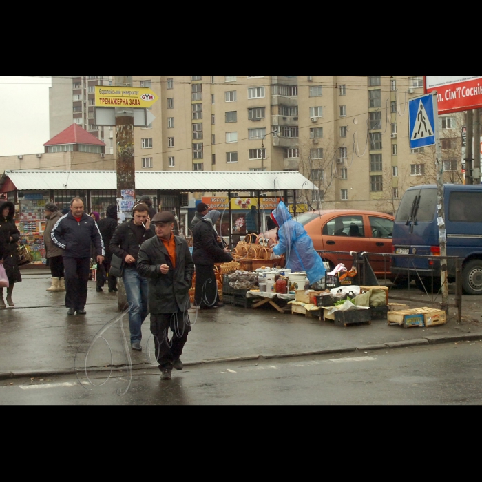 Київ, вул. Жолудєва
