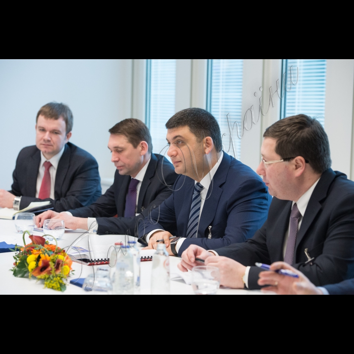 Візит Голови ВР України Володимира Гройсмана у Королівство Бельгія з метою участі у Конференції високого рівня Європейського Парламенту та Верховної Ради України щодо розвитку спроможностей заради реформ та засіданні Бюро.
Зустріч з Президентом Комітету Регіонів Європейського Союзу М.Марккула.