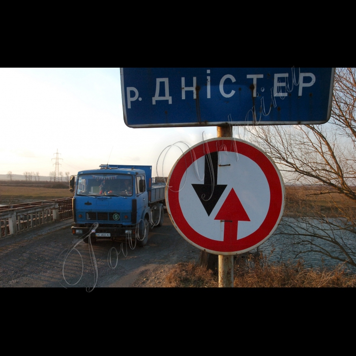 Івано-Франківська область, недобудовані мости, які було зруйновано під час повені 2008