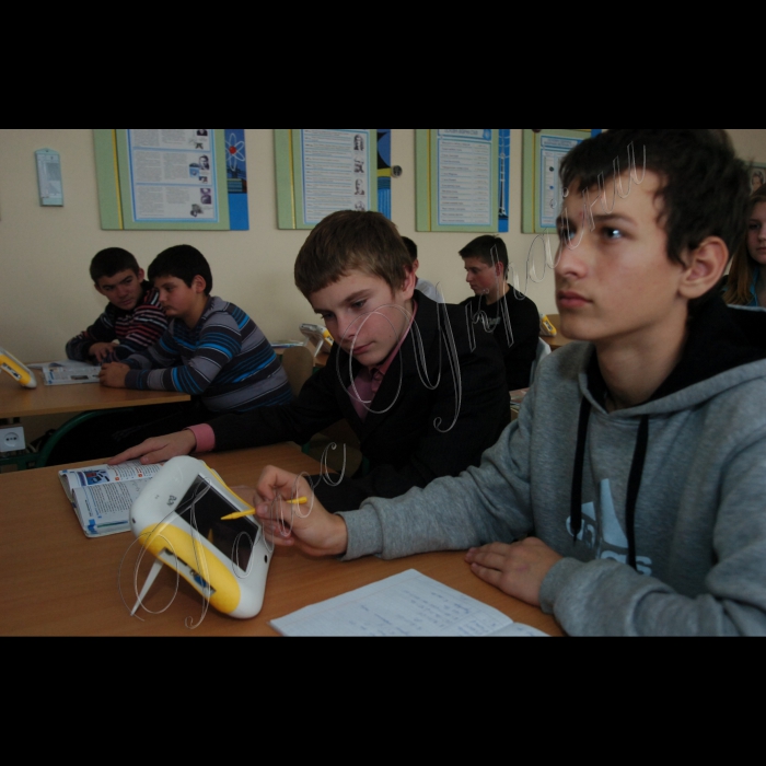 Тернопільська область, Підволочиськ
Елеватор агрофірми «Україна».
Клас майбутнього – сучасна універсальна комп’ютеризована лабораторія «NOVA 5000».
