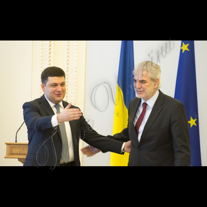 Зустріч Голови ВР України Володимира Гройсмана з Комісаром Європейського Союзу з питань гуманітарної допомоги та управління кризами Христосом Стиліанідесом.