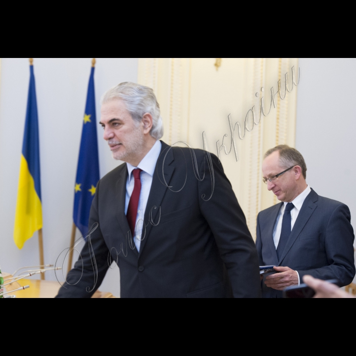 Зустріч Голови ВР України Володимира Гройсмана з Комісаром Європейського Союзу з питань гуманітарної допомоги та управління кризами Христосом Стиліанідесом.