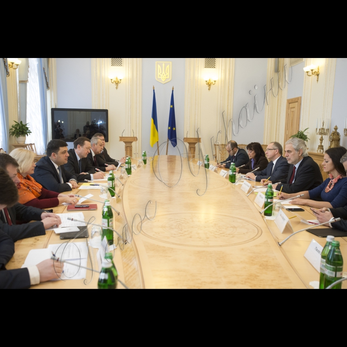 Зустріч Голови ВР України Володимира Гройсмана з Комісаром Європейського Союзу з питань гуманітарної допомоги та управління кризами Христосом Стиліанідесом.