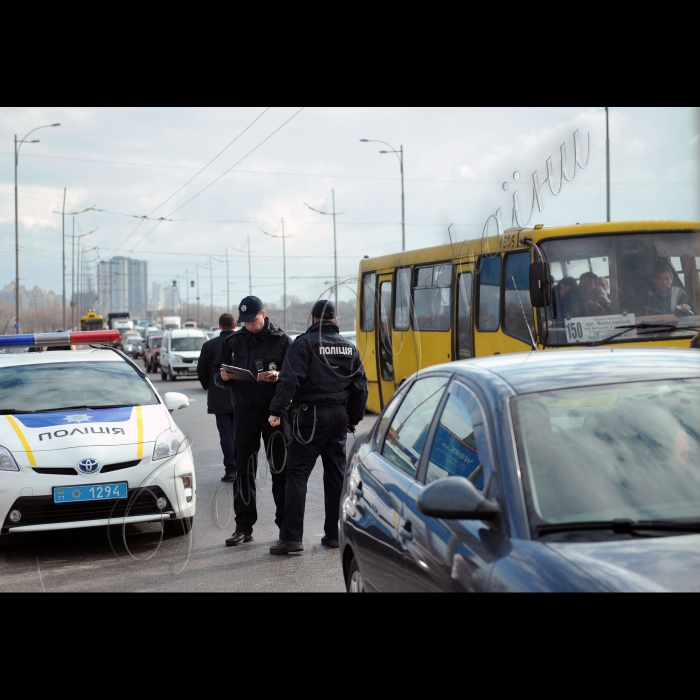 У Києві  відбувся захід «Столичне інспектування», під час якого представники міської влади на громадському транспорті проїхали вулицями міста. Депутати Київради разом з представниками КМДА та патрульною поліцією Києва  проінспектували дорожній рух у столиці. 