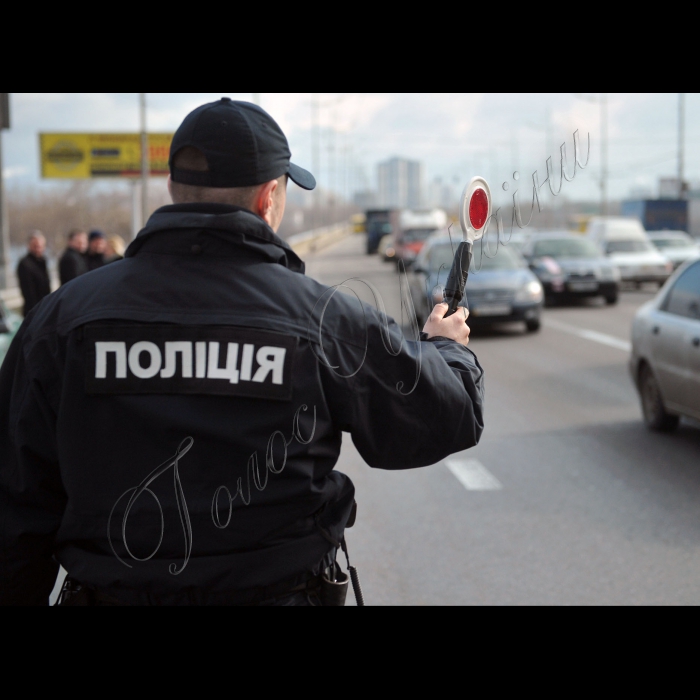 У Києві  відбувся захід «Столичне інспектування», під час якого представники міської влади на громадському транспорті проїхали вулицями міста. Депутати Київради разом з представниками КМДА та патрульною поліцією Києва  проінспектували дорожній рух у столиці. 