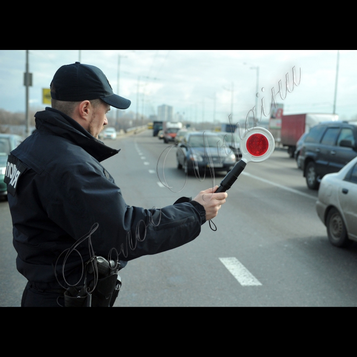У Києві  відбувся захід «Столичне інспектування», під час якого представники міської влади на громадському транспорті проїхали вулицями міста. Депутати Київради разом з представниками КМДА та патрульною поліцією Києва  проінспектували дорожній рух у столиці. 