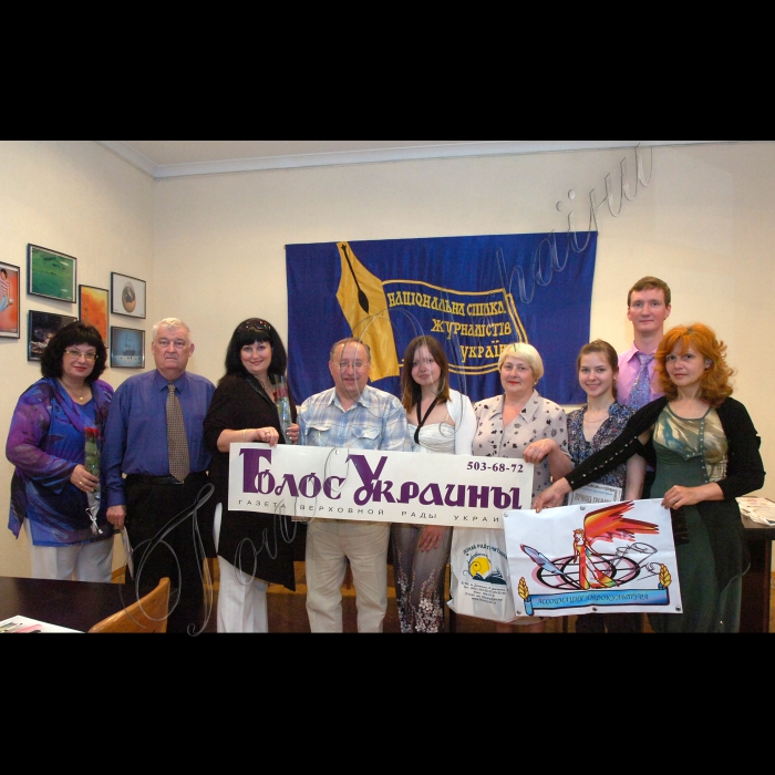 Донецька область.
Нагородження юніорів-переселенців у відкритому конкурсі соціальної реклами “Усе в твоїх руках”.