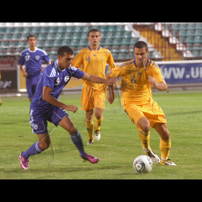 Україна – Ізраїль 2-0
У Києві відбулися півфінальні матчі ІХ Кубка Валерія Лобановського. За традицією минулих років у турнірі візьмуть участь молодіжні футбольні збірні.
Учасниками ІХ Кубка Лобановського є молодіжні збірні України, Ізраїлю, Узбекистану й Сербії.
