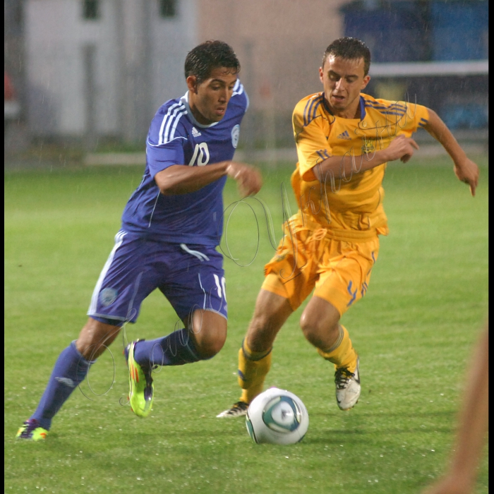 Україна – Ізраїль 2-0
У Києві відбулися півфінальні матчі ІХ Кубка Валерія Лобановського. За традицією минулих років у турнірі візьмуть участь молодіжні футбольні збірні.
Учасниками ІХ Кубка Лобановського є молодіжні збірні України, Ізраїлю, Узбекистану й Сербії.
