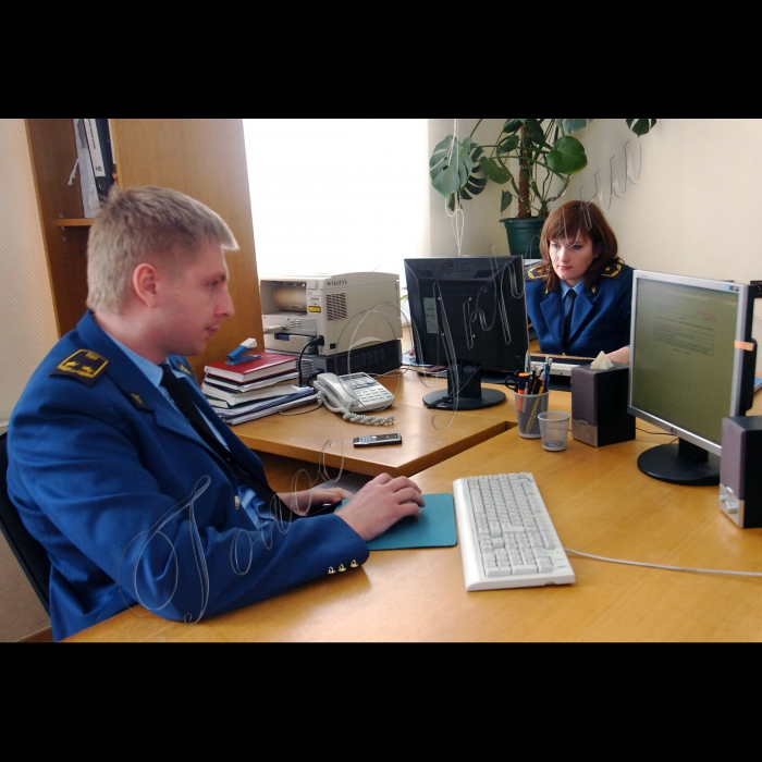 У Державній митній службі України відбулося внутрішнє комп’ютерне тестування всіх без виключення 18 тисяч посадових осіб, мета якого – перевірити рівень знань за всіма напрямами митної справи.