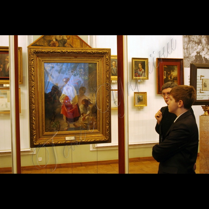 Київ.
Національний музей ім. Тараса Григоровича Шевченка
(бульвар Шевченка).