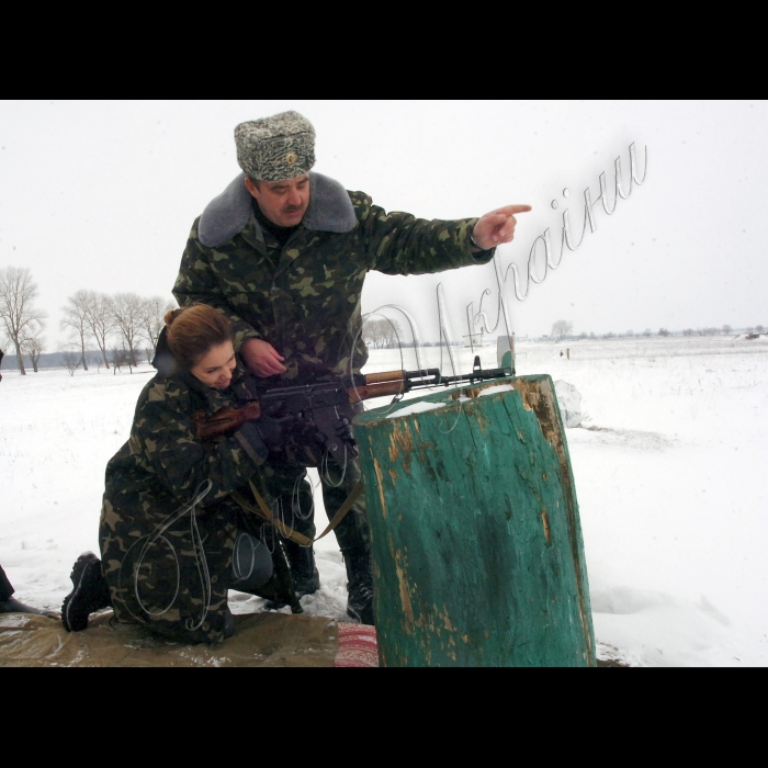 Біла Церква.
Голова Комітету Верховної Ради України з питань промислової і регуляторної політики та підприємництва Наталія Королевська відвідала 72-у окрему гвардійську Красноградсько-Київську ордена Червоного Прапора механізовану бригаду з нагоди Дня захисника Вітчизни.
