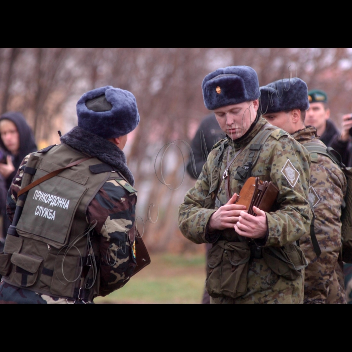 На Харківщині відбувся міждержавний тренінг з практичної апробації
новацій у системі охорони кордону та прикордонного контролю
на українсько-російській ділянці кордону.