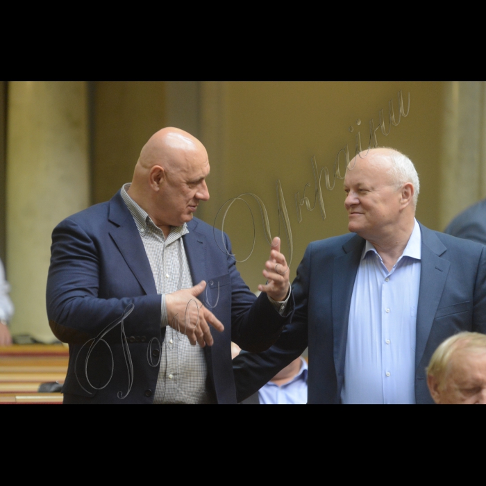 Вечірнє пленарне засідання Верховної Ради України.
Іван Мирний (ОП), Ярослав Федорук (НФ)