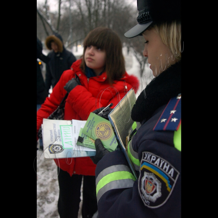 Профілактичні бесіди з школярами працівників ДАІ «Увага, діти на дорогах» у Печерському районі столиці.