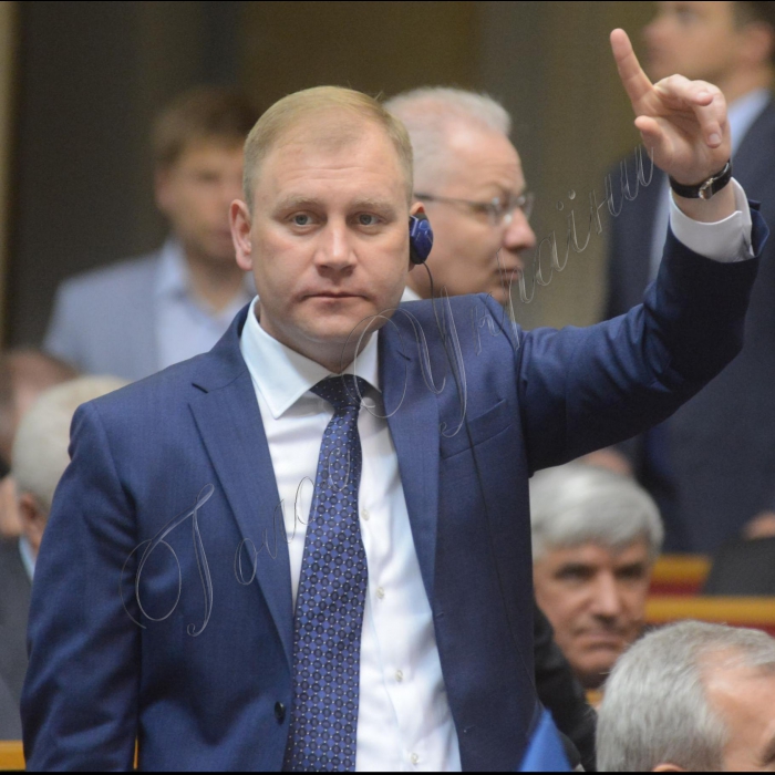Пленарне засідання ВР.
Прийнято Закон 