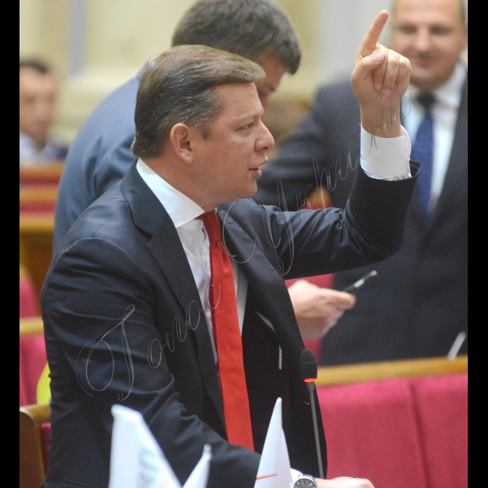 Пленарне засідання Верховної Ради України.
Олег Ляшко РП