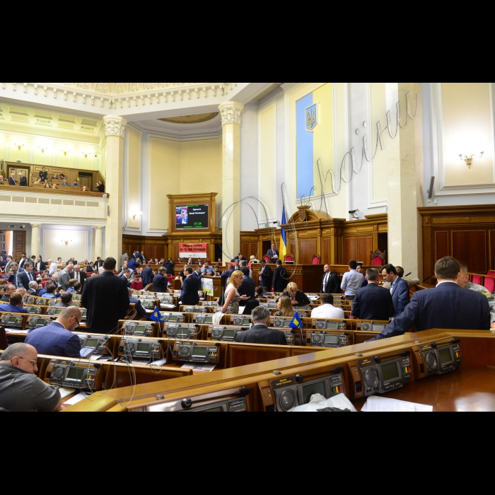 2 червня 2016. Пленарне засідання Верховної Ради України. Зал ВР