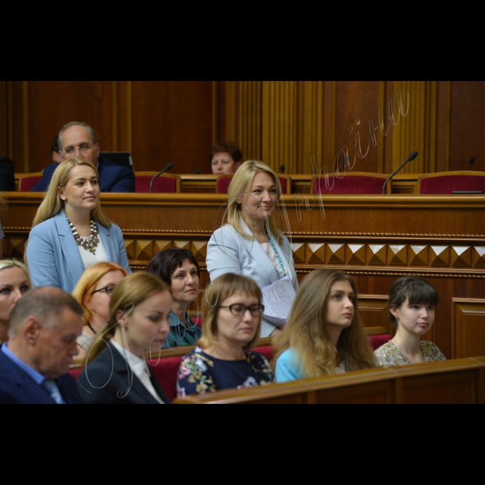 8 червня 2016 року. У Верховній Раді України відбулися парламентські слухання на тему: «Транскордонне співробітництво як чинник євроінтеграційних процесів України». Народні депутати України Оксана Юринець, Марія Іонова