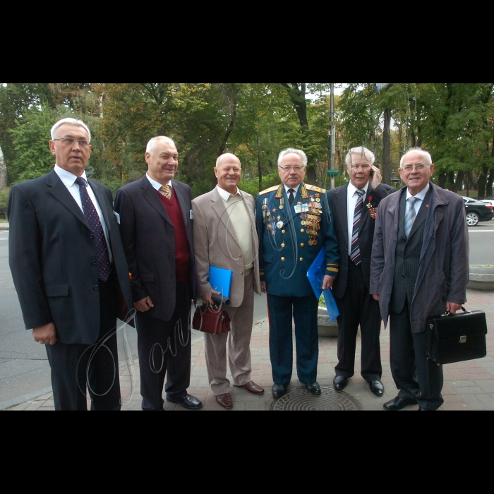 30 вересня 2010 у рамках заходів Року ветеранів Великої Вітчизняної війни та 20-річчя встановлення ООН Дня людей похилого віку відбувся Всеукраїнський форум ветеранів. У ньому взяли участь представники міністерств та відомств, заступники голів облдержадміністрацій, представники всеукраїнських громадських організацій.
