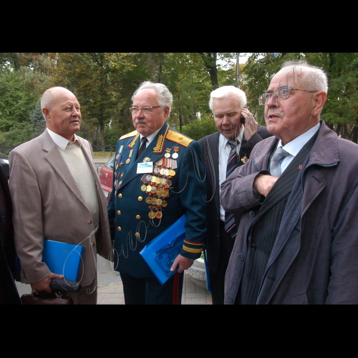30 вересня 2010 у рамках заходів Року ветеранів Великої Вітчизняної війни та 20-річчя встановлення ООН Дня людей похилого віку відбувся Всеукраїнський форум ветеранів. У ньому взяли участь представники міністерств та відомств, заступники голів облдержадміністрацій, представники всеукраїнських громадських організацій.
