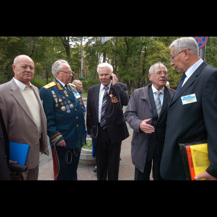 30 вересня 2010 у рамках заходів Року ветеранів Великої Вітчизняної війни та 20-річчя встановлення ООН Дня людей похилого віку відбувся Всеукраїнський форум ветеранів. У ньому взяли участь представники міністерств та відомств, заступники голів облдержадміністрацій, представники всеукраїнських громадських організацій.